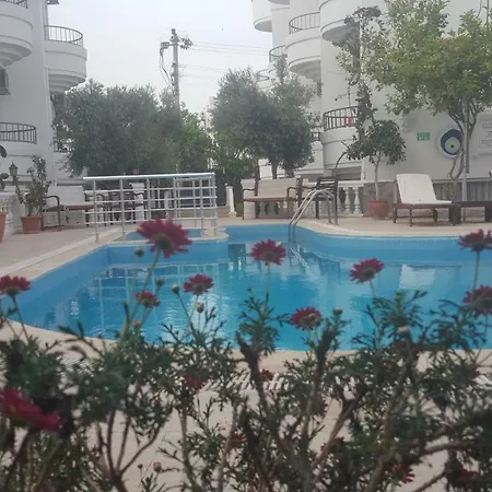 Seaside Hotel 2*
